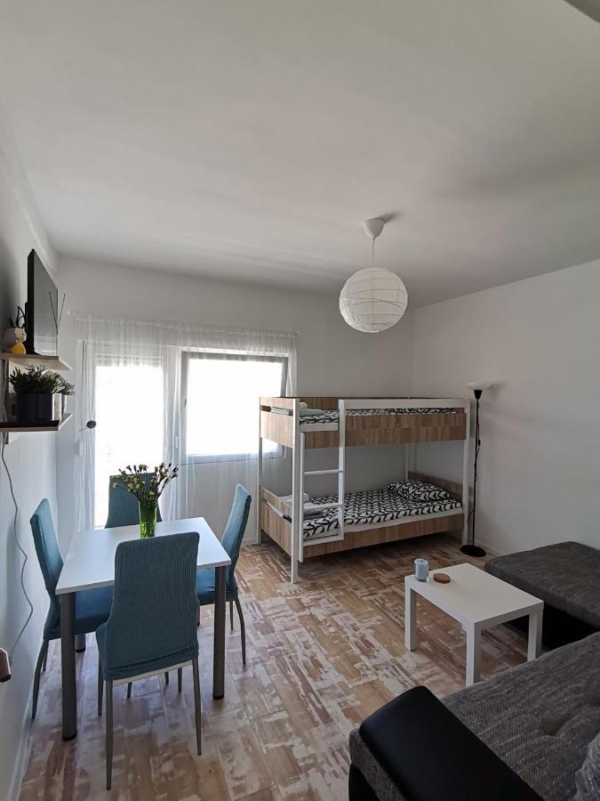 Ema & Mila 2 Apartment Knin Luaran gambar